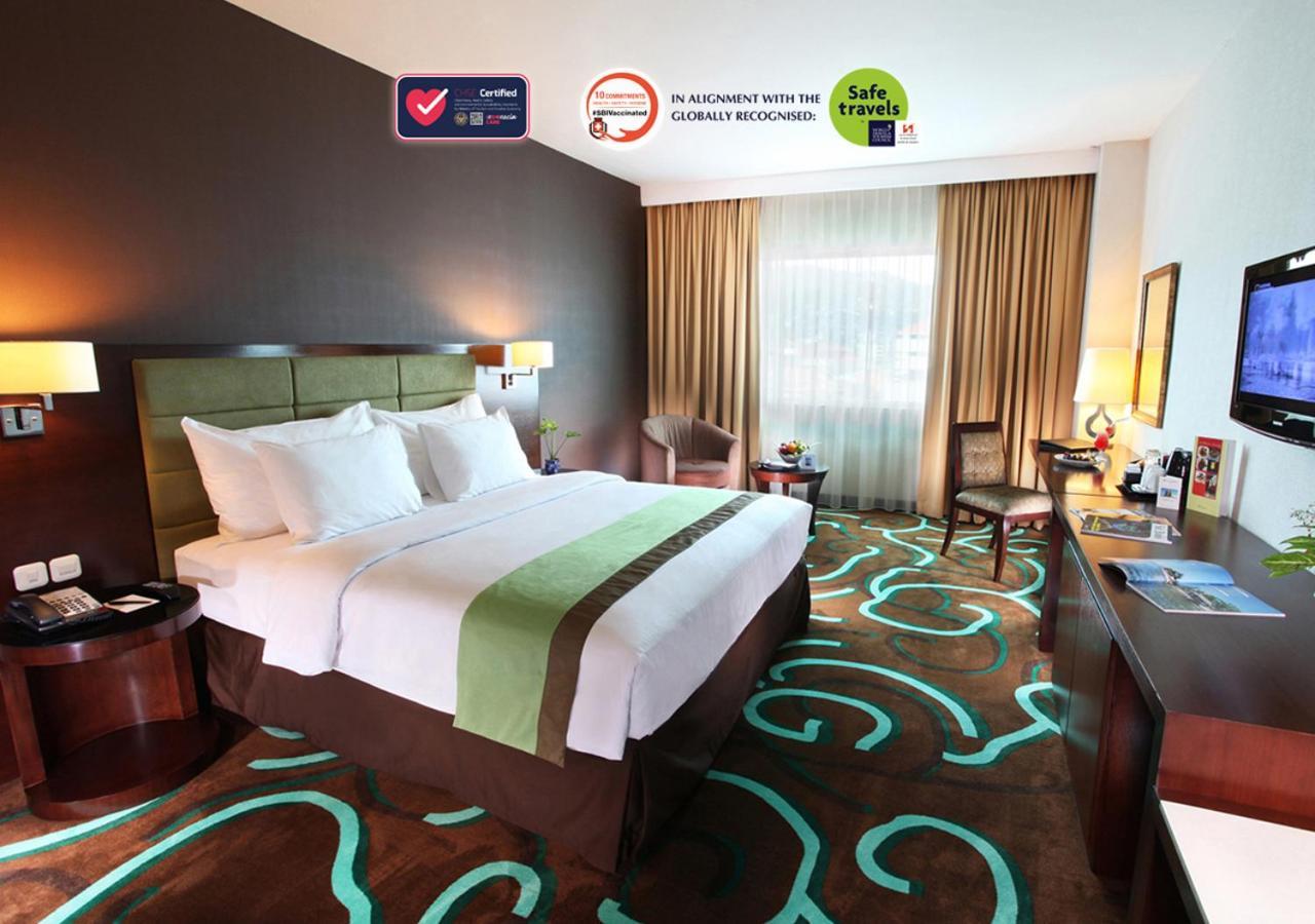 Swiss-Belhotel Ambon Exteriér fotografie